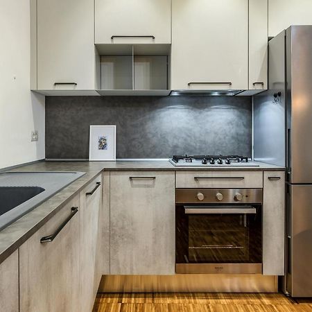 Beplace Apartments In Isola ميلان المظهر الخارجي الصورة