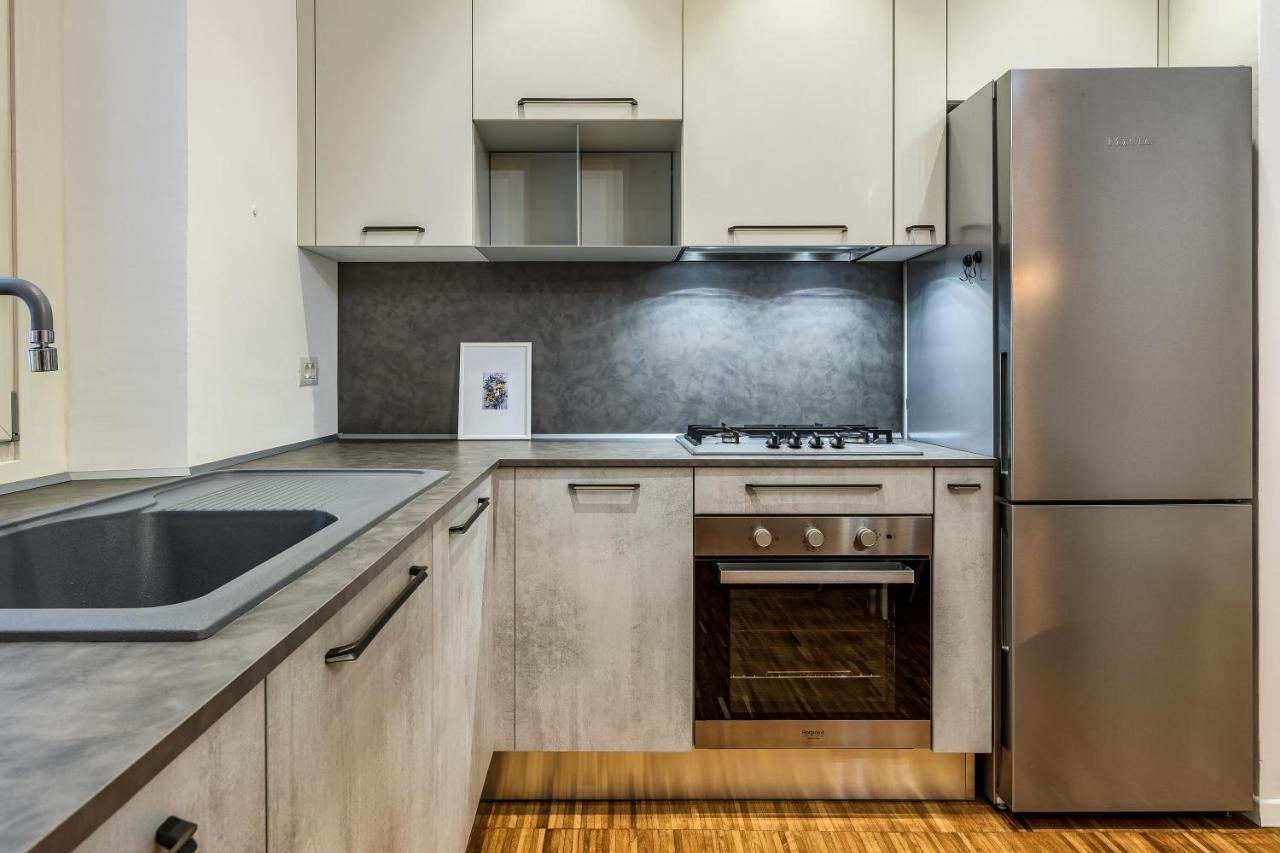 Beplace Apartments In Isola ميلان المظهر الخارجي الصورة